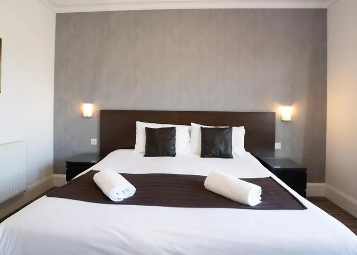 Best Hotels with Entertainment in Bournemouth