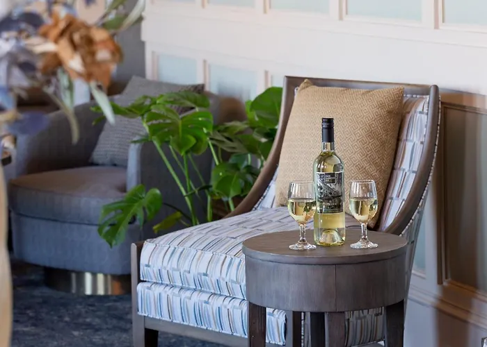 Best Riverfront Hotels in Savannah, GA