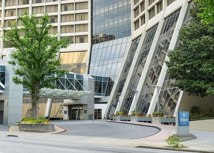Top Atlanta Airport Hotels with 24-Hour Shuttle