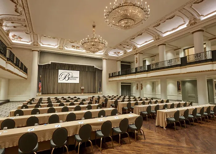 Prime Accommodations on Benjamin Franklin Parkway