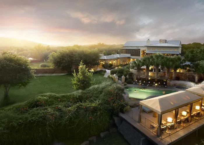 Top Romantic Hotels in Austin for Couples